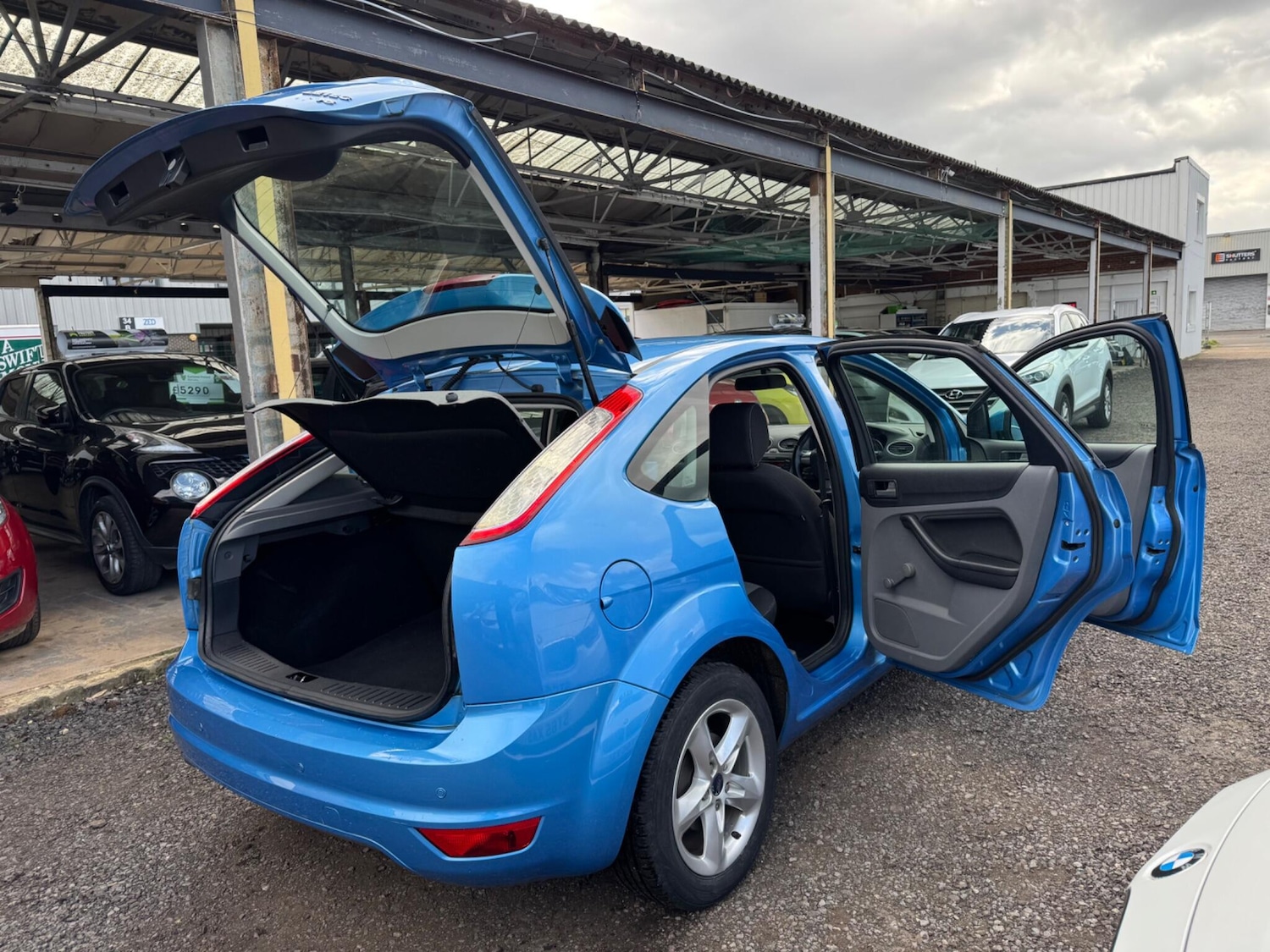 Used Ford Focus 2010 for sale - 78086346: Photo 15