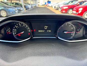 Used Peugeot 308 2019 for sale - 79827012: Photo