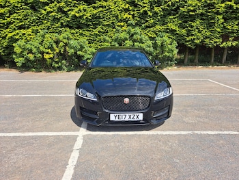 Used Jaguar XF 2017 for sale - 75563482: Photo