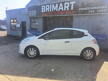 Used Peugeot 208 2013 for sale - 75601643: Photo