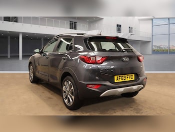 Used Kia Stonic 2019 for sale - 75494114: Photo