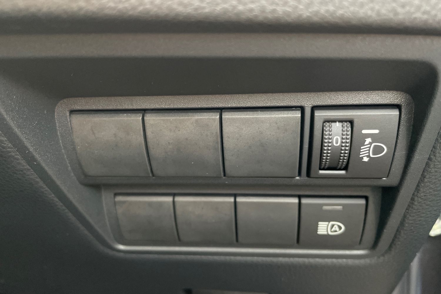 Used Toyota Yaris 2024 for sale - 76954188: Photo 25