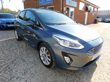 Used Ford Fiesta 2018 for sale - 79496709: Photo