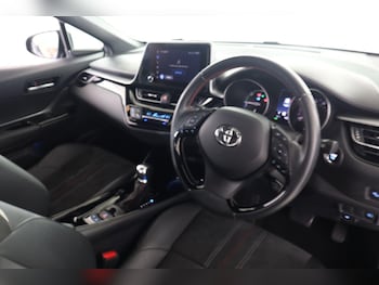 Used Toyota C-HR 2022 for sale - 78619866: Photo