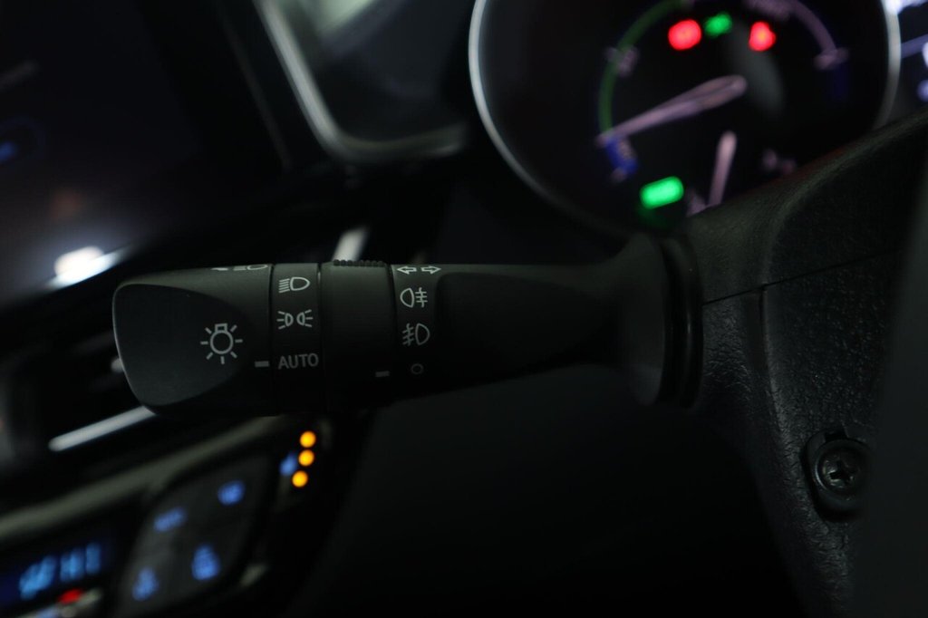 Used Toyota C-HR 2023 for sale - 77609212: Photo 19