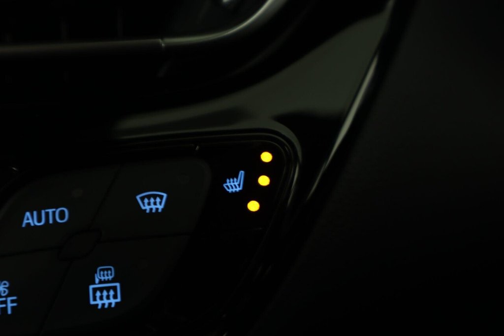 Used Toyota C-HR 2023 for sale - 77609212: Photo 23