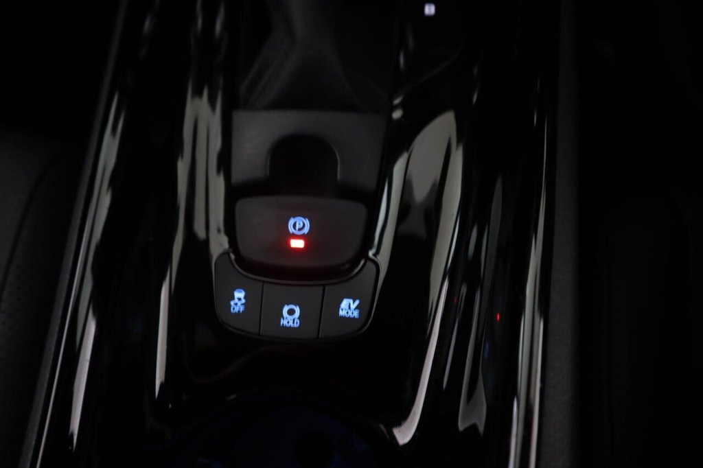 Used Toyota C-HR 2023 for sale - 77609212: Photo 24