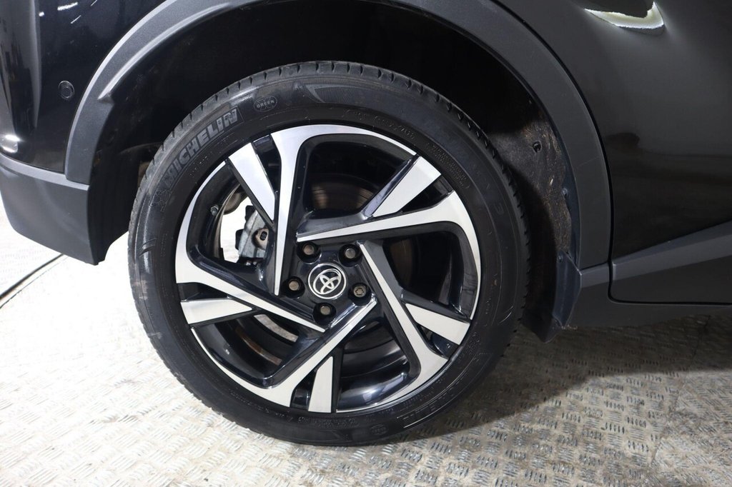 Used Toyota C-HR 2023 for sale - 77609212: Photo 30