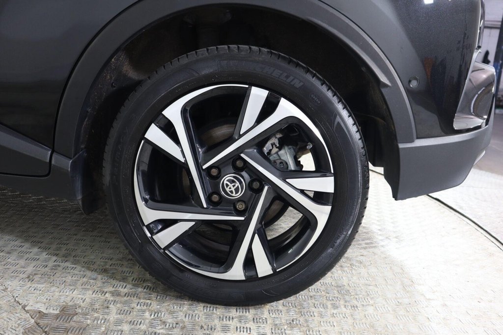 Used Toyota C-HR 2023 for sale - 77609212: Photo 31