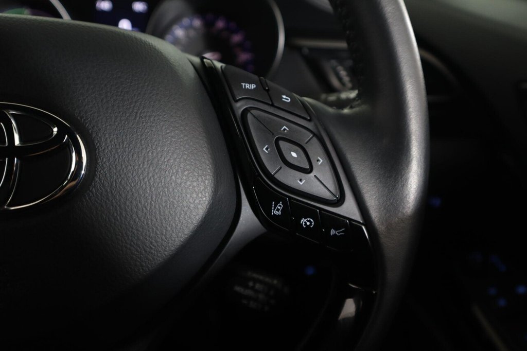 Used Toyota C-HR 2023 for sale - 77609212: Photo 45