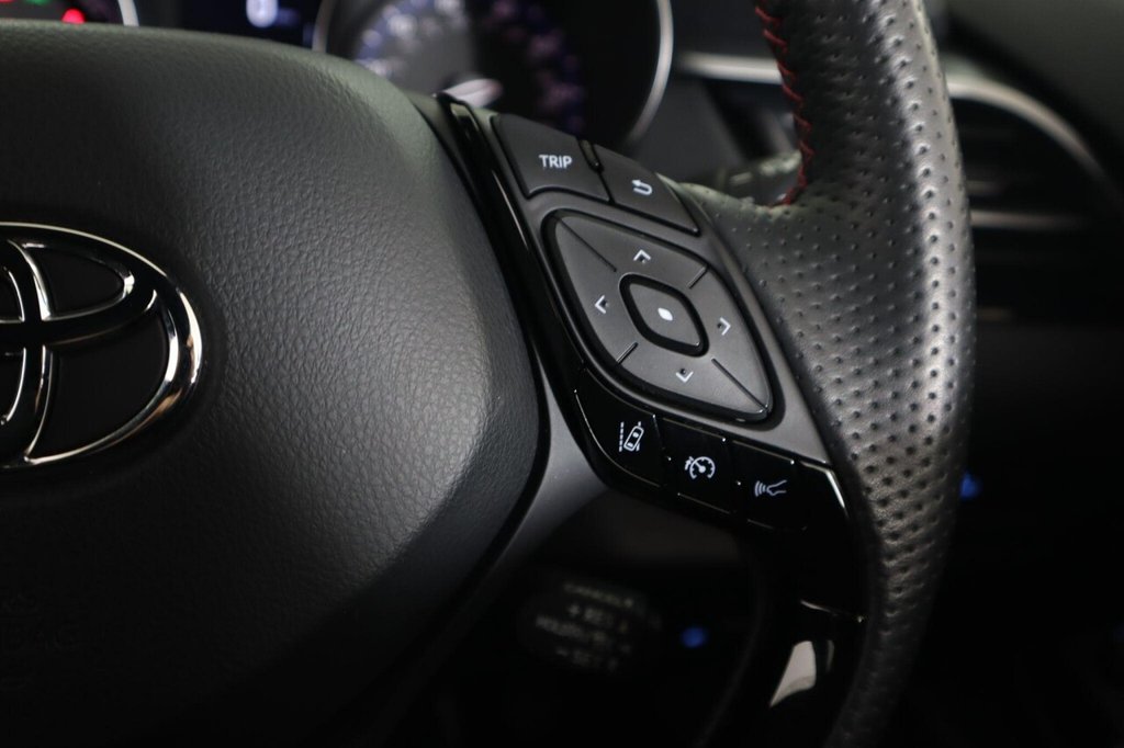 Used Toyota C-HR 2023 for sale - 77288173: Photo 17