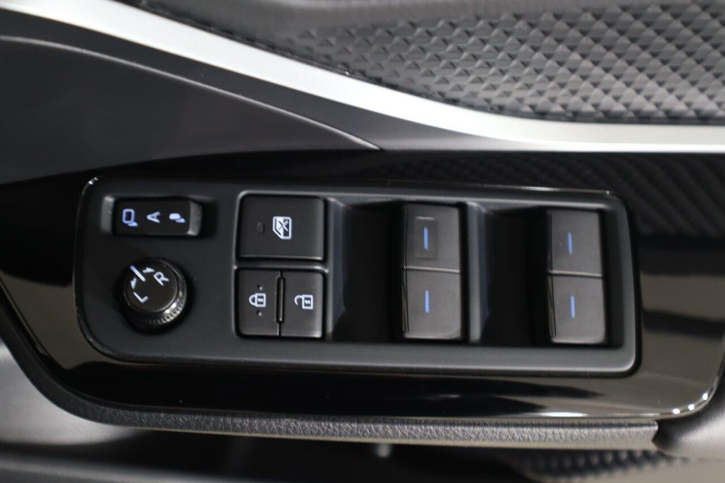 Used Toyota C-HR 2023 for sale - 77288173: Photo 27