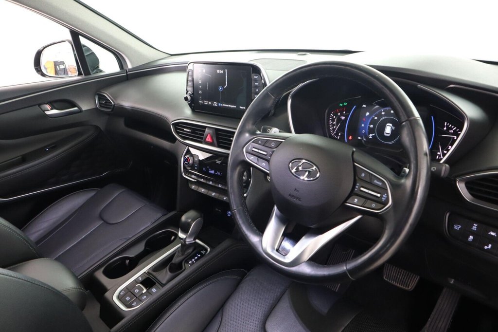 Used Hyundai Santa Fe 2021 for sale - 76867261: Photo 3