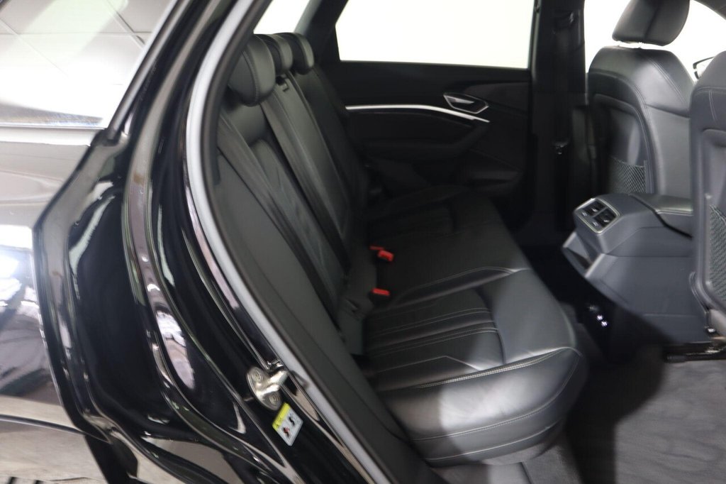 Used Audi e-tron 2020 for sale - 77849970: Photo 14