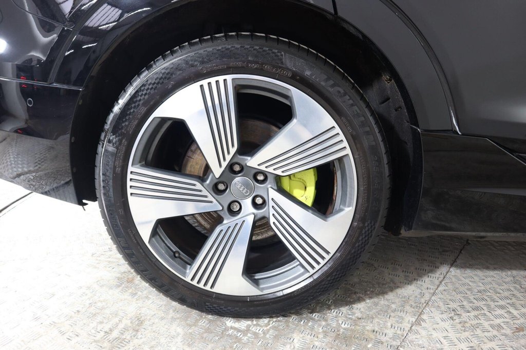 Used Audi e-tron 2020 for sale - 77849970: Photo 31