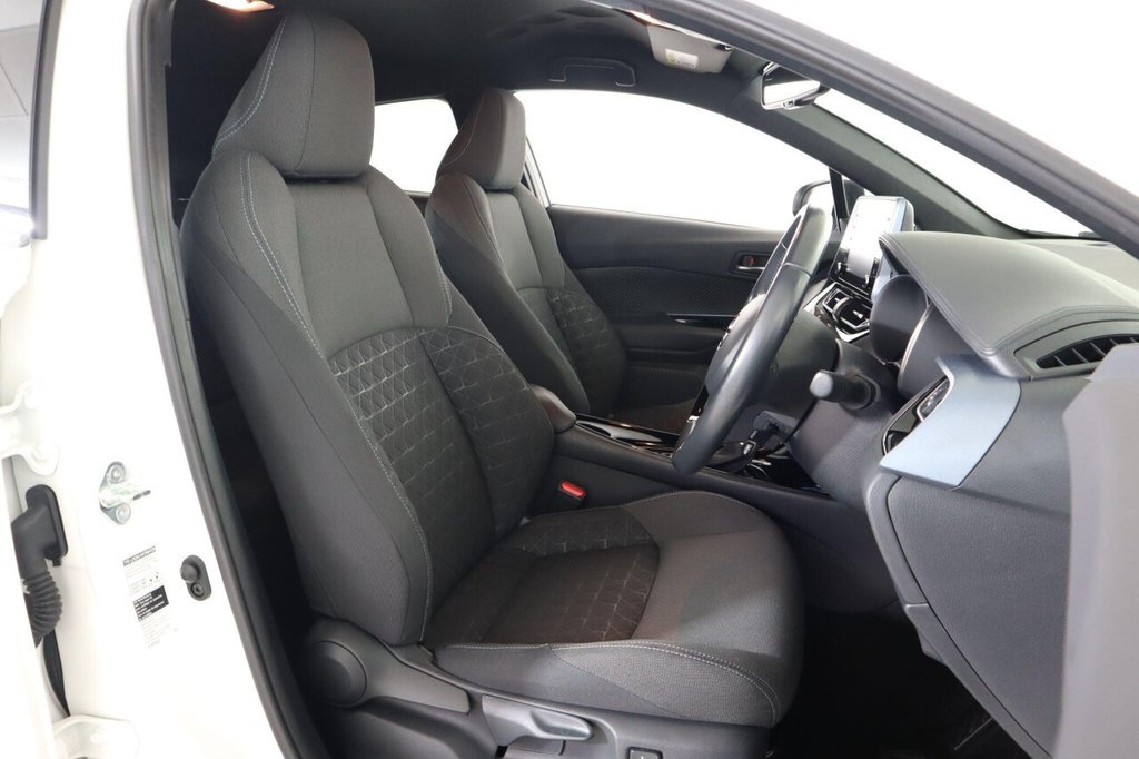 Used Toyota C-HR 2021 for sale - 76345488: Photo 14