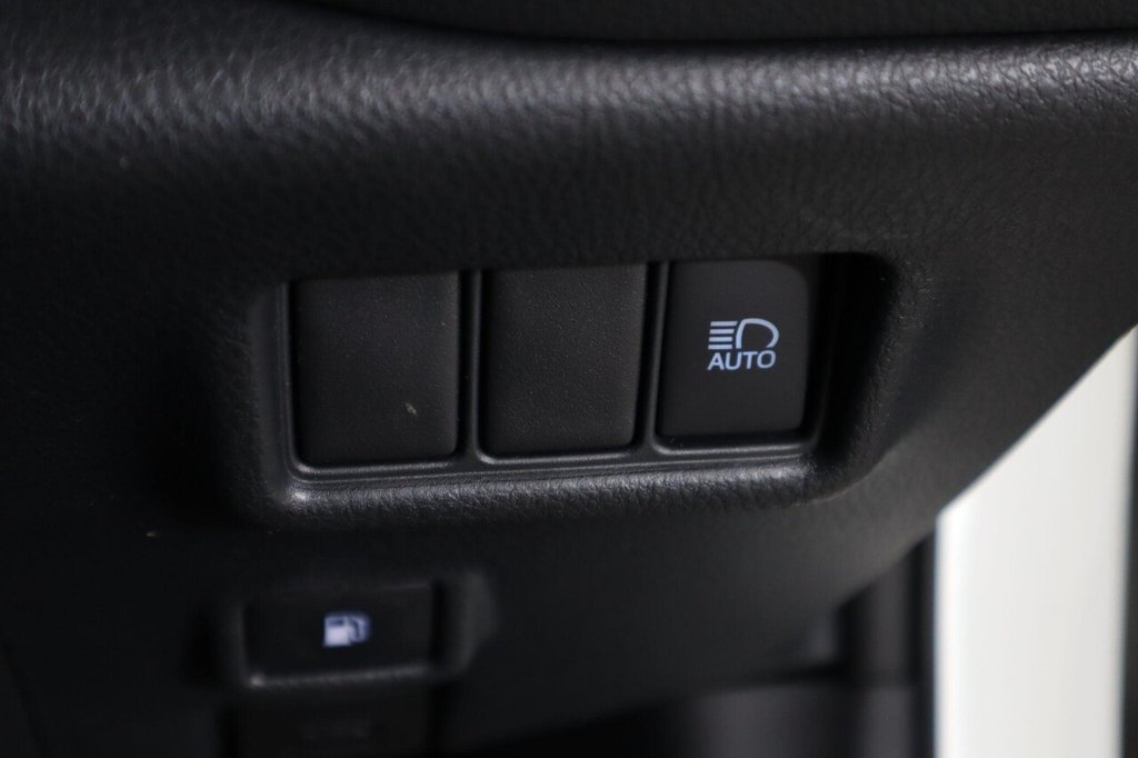 Used Toyota C-HR 2021 for sale - 76345488: Photo 23