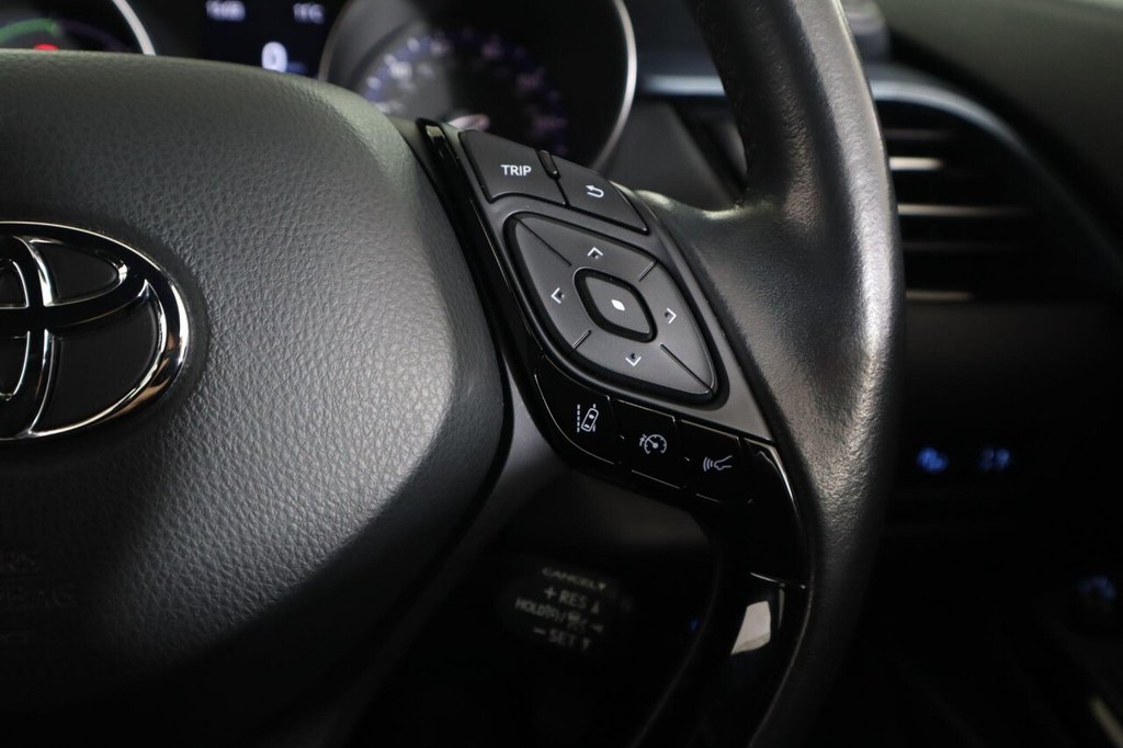 Used Toyota C-HR 2021 for sale - 76345488: Photo 44