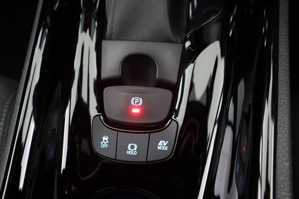 Used Toyota C-HR 2021 for sale - 76345488: Photo 48