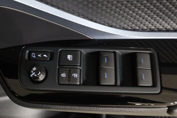 Used Toyota C-HR 2021 for sale - 76256460: Photo 25