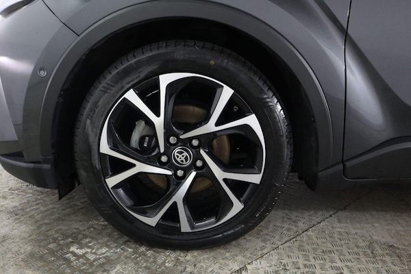 Used Toyota C-HR 2021 for sale - 76256460: Photo 30