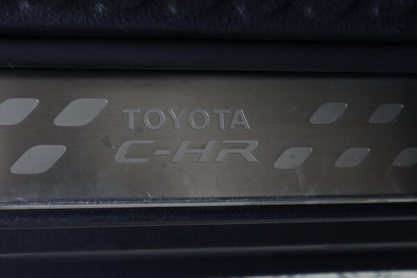 Used Toyota C-HR 2021 for sale - 76256460: Photo 45