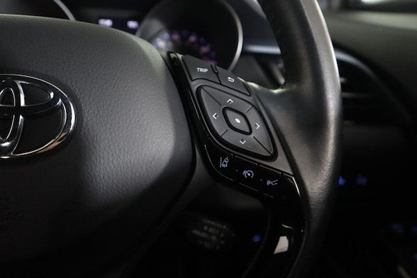 Used Toyota C-HR 2021 for sale - 76256460: Photo 50