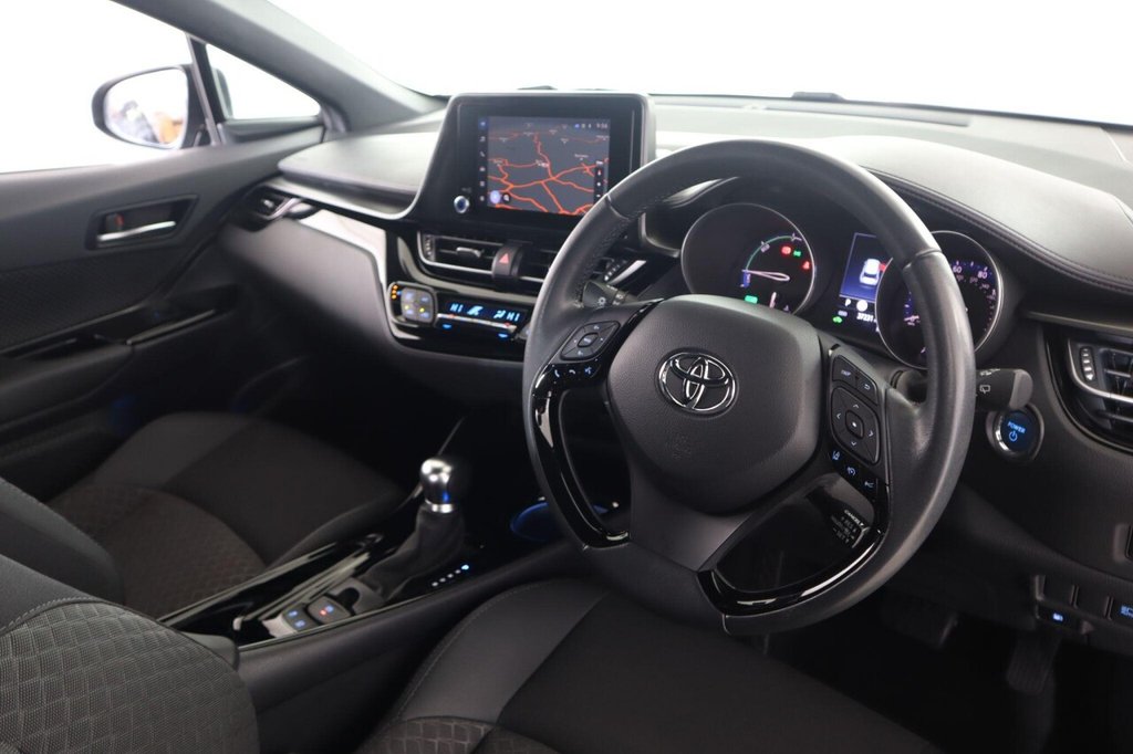 Used Toyota C-HR 2022 for sale - 77437319: Photo 11