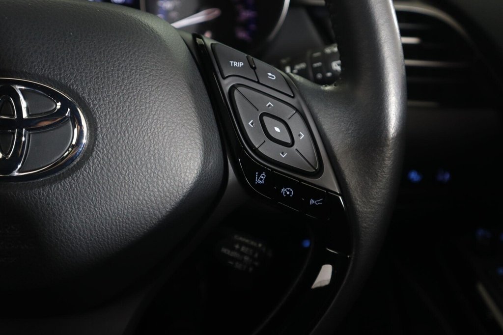 Used Toyota C-HR 2022 for sale - 77437319: Photo 17