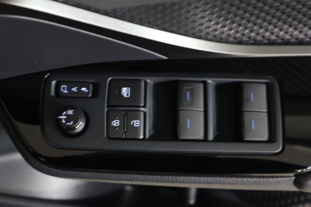 Used Toyota C-HR 2022 for sale - 77437319: Photo 25