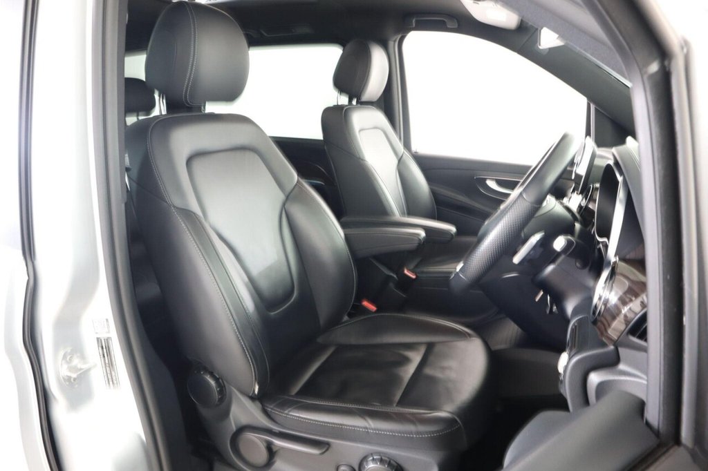 Used Mercedes-Benz V-Class 2021 for sale - 76396427: Photo 14