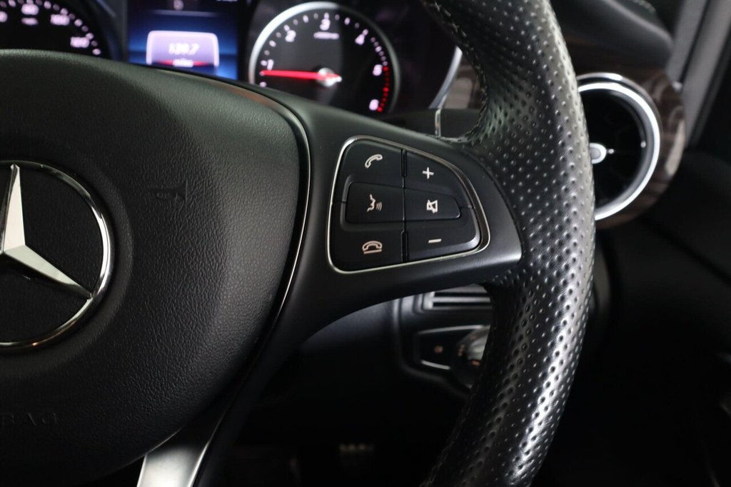 Used Mercedes-Benz V-Class 2021 for sale - 76396427: Photo 21