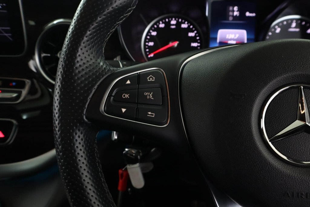 Used Mercedes-Benz V-Class 2021 for sale - 76396427: Photo 22