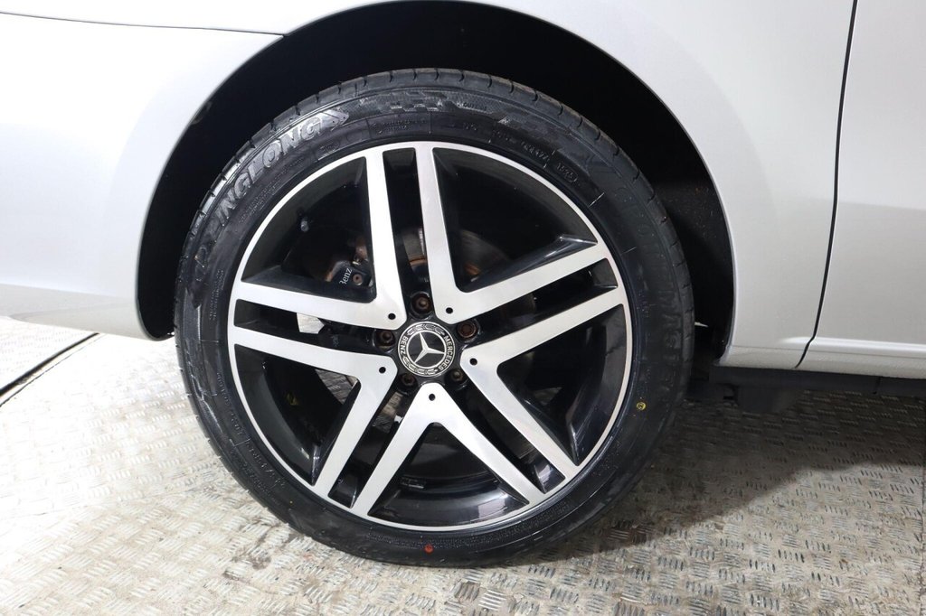 Used Mercedes-Benz V-Class 2021 for sale - 76396427: Photo 35