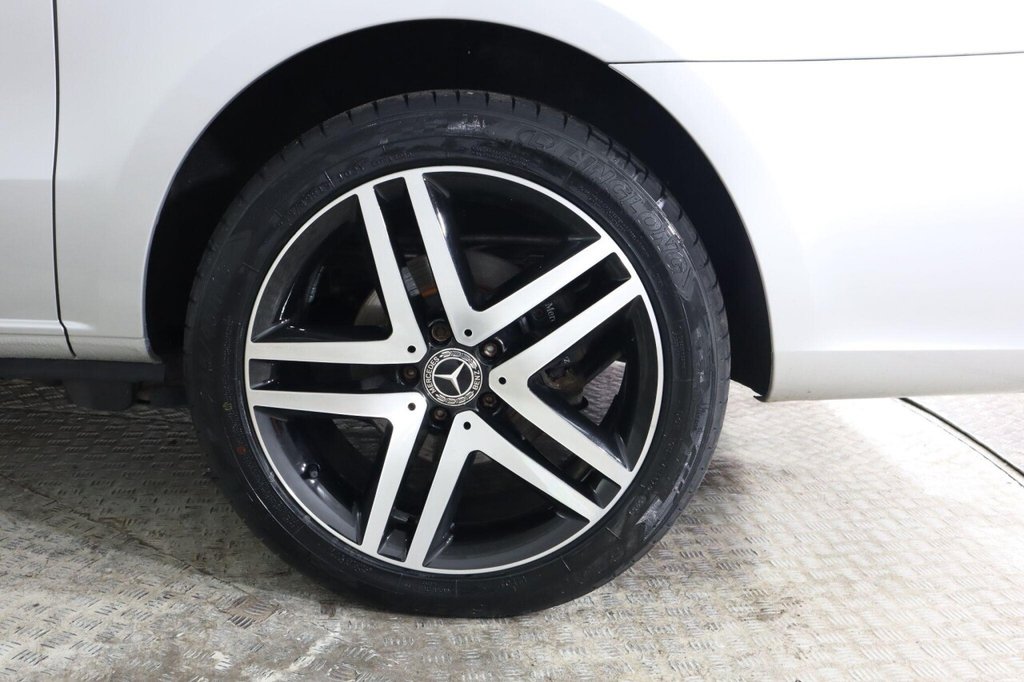 Used Mercedes-Benz V-Class 2021 for sale - 76396427: Photo 36