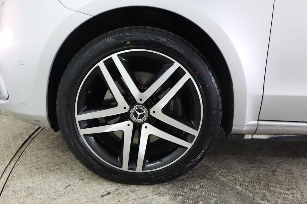 Used Mercedes-Benz V-Class 2021 for sale - 76396427: Photo 37