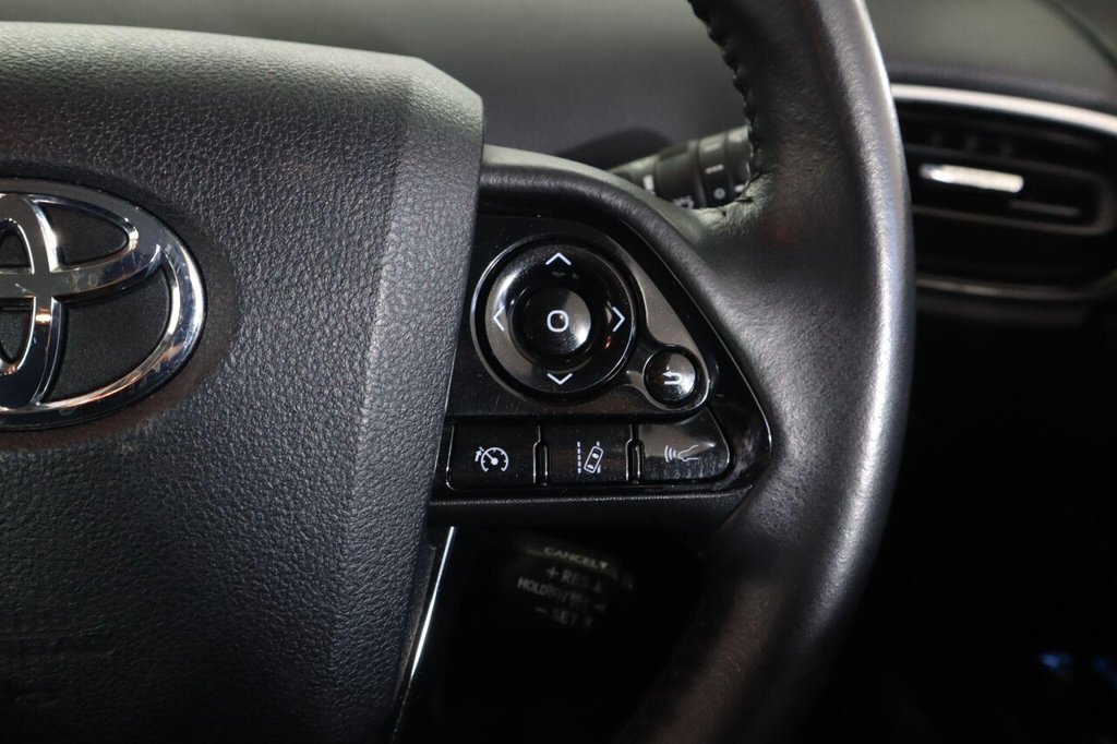 Used Toyota Prius 2022 for sale - 76604960: Photo 17
