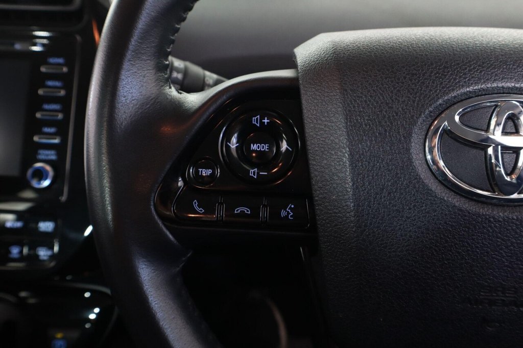 Used Toyota Prius 2022 for sale - 76604960: Photo 18