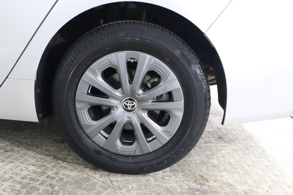 Used Toyota Prius 2022 for sale - 76604960: Photo 31