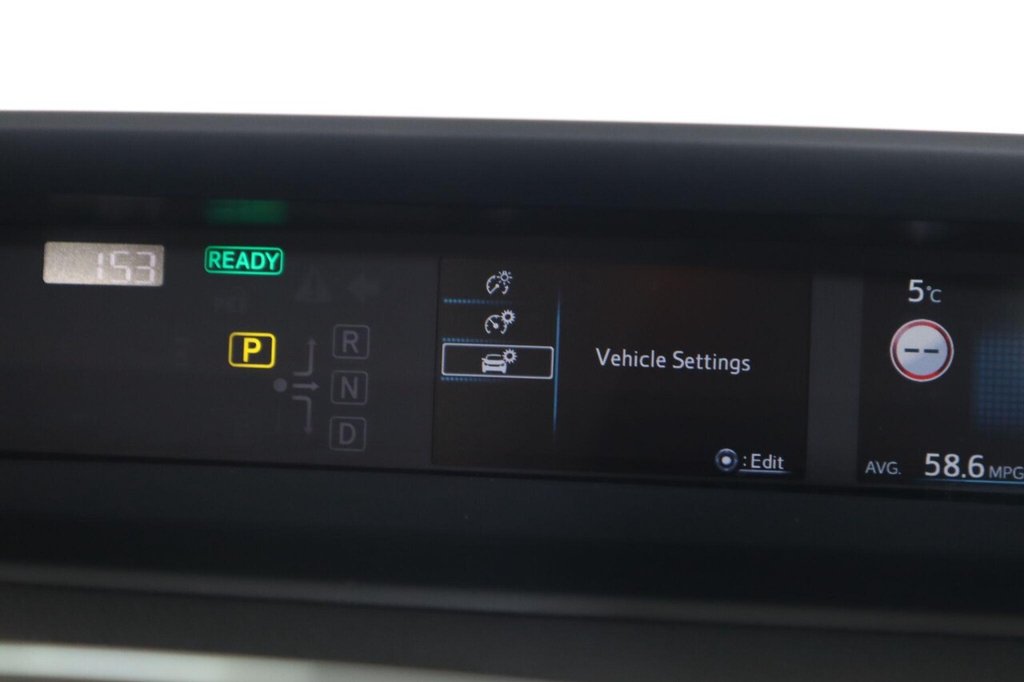 Used Toyota Prius 2022 for sale - 76604960: Photo 33