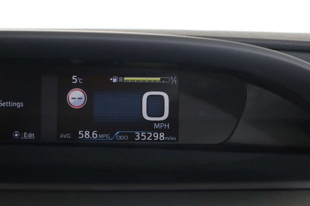 Used Toyota Prius 2022 for sale - 76604960: Photo 44