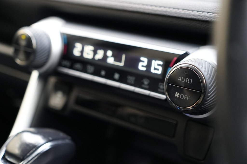 Used Toyota RAV4 2020 for sale - 77080492: Photo 35