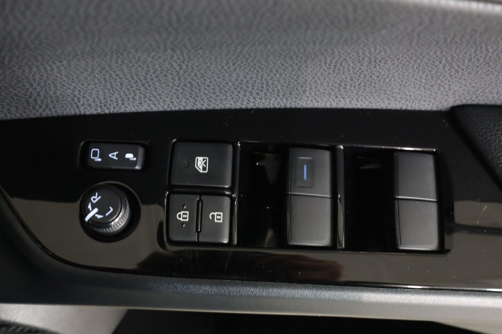 Used Toyota Prius 2022 for sale - 76396324: Photo 23