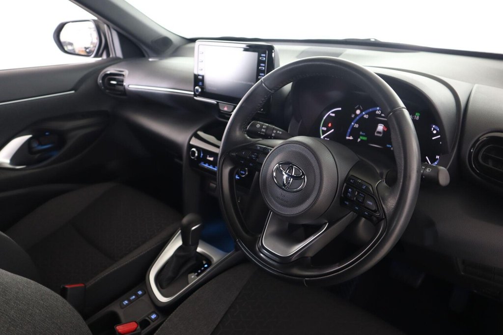 Used Toyota Yaris Cross 2022 for sale - 77288144: Photo 11