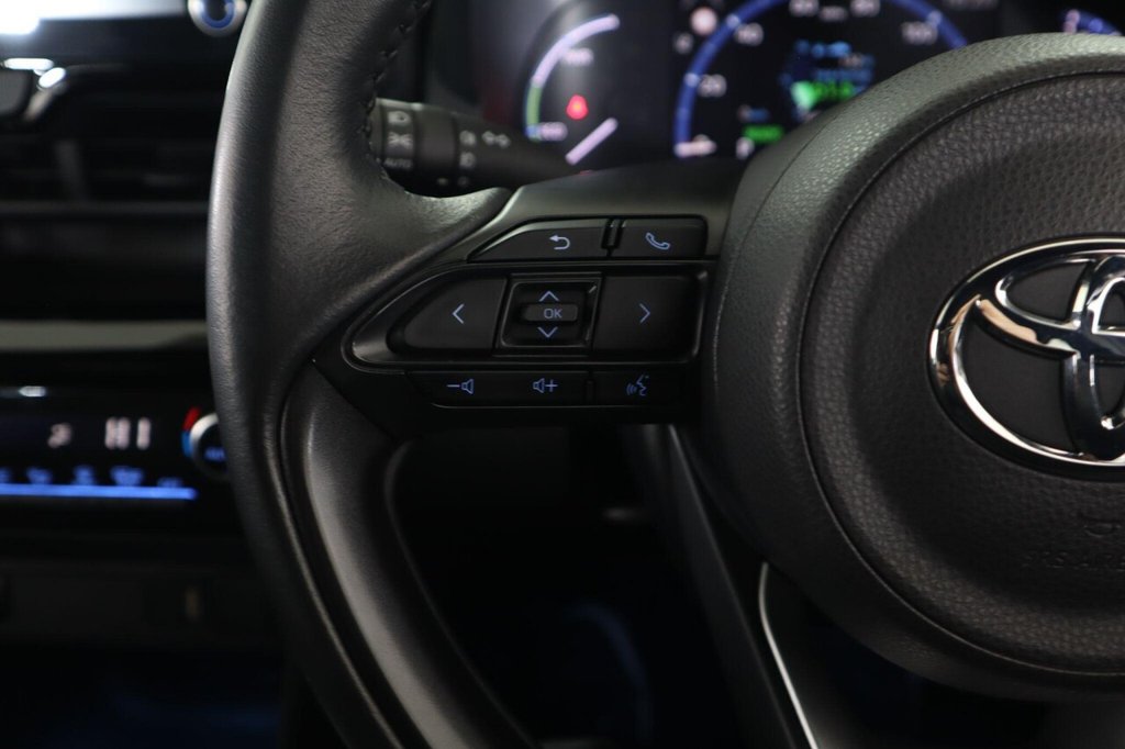 Used Toyota Yaris Cross 2022 for sale - 77288144: Photo 19