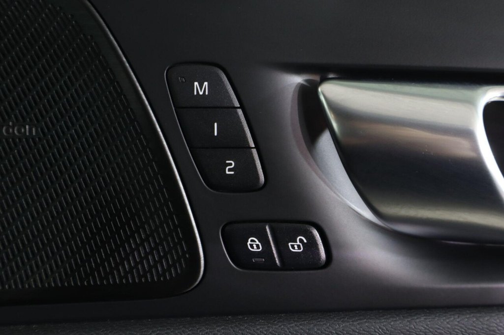 Used Volvo XC60 2024 for sale - 76417774: Photo 25