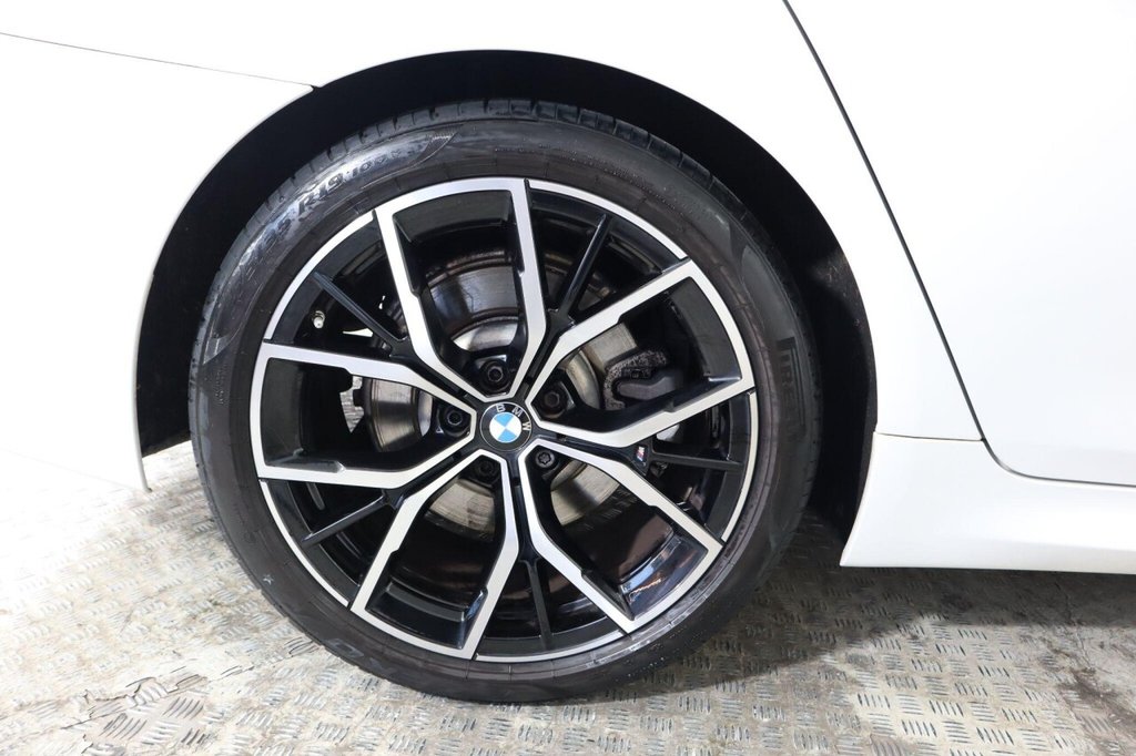 Used BMW 5 Series 2021 for sale - 76642412: Photo 31