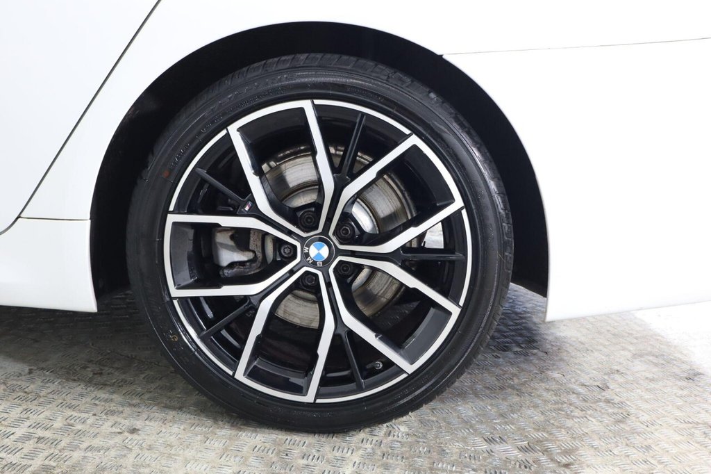 Used BMW 5 Series 2021 for sale - 76642412: Photo 32