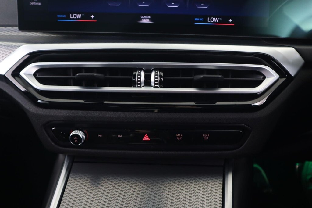 Used BMW 3 Series 2024 for sale - 77780044: Photo 30