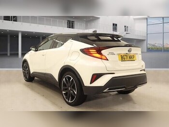 Used Toyota C-HR 2022 for sale - 77609003: Photo